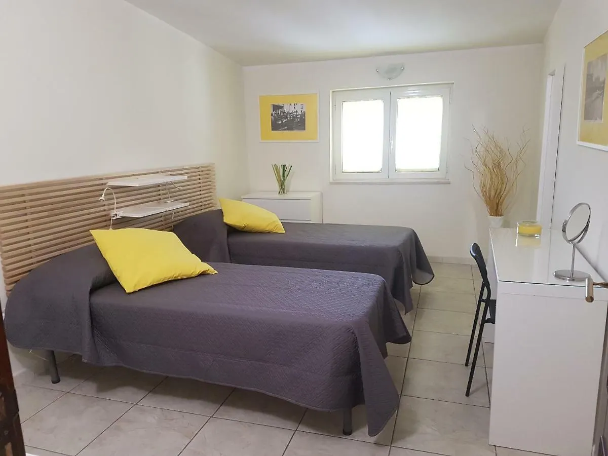 Momento Napoletano Apartment Naples 0*,