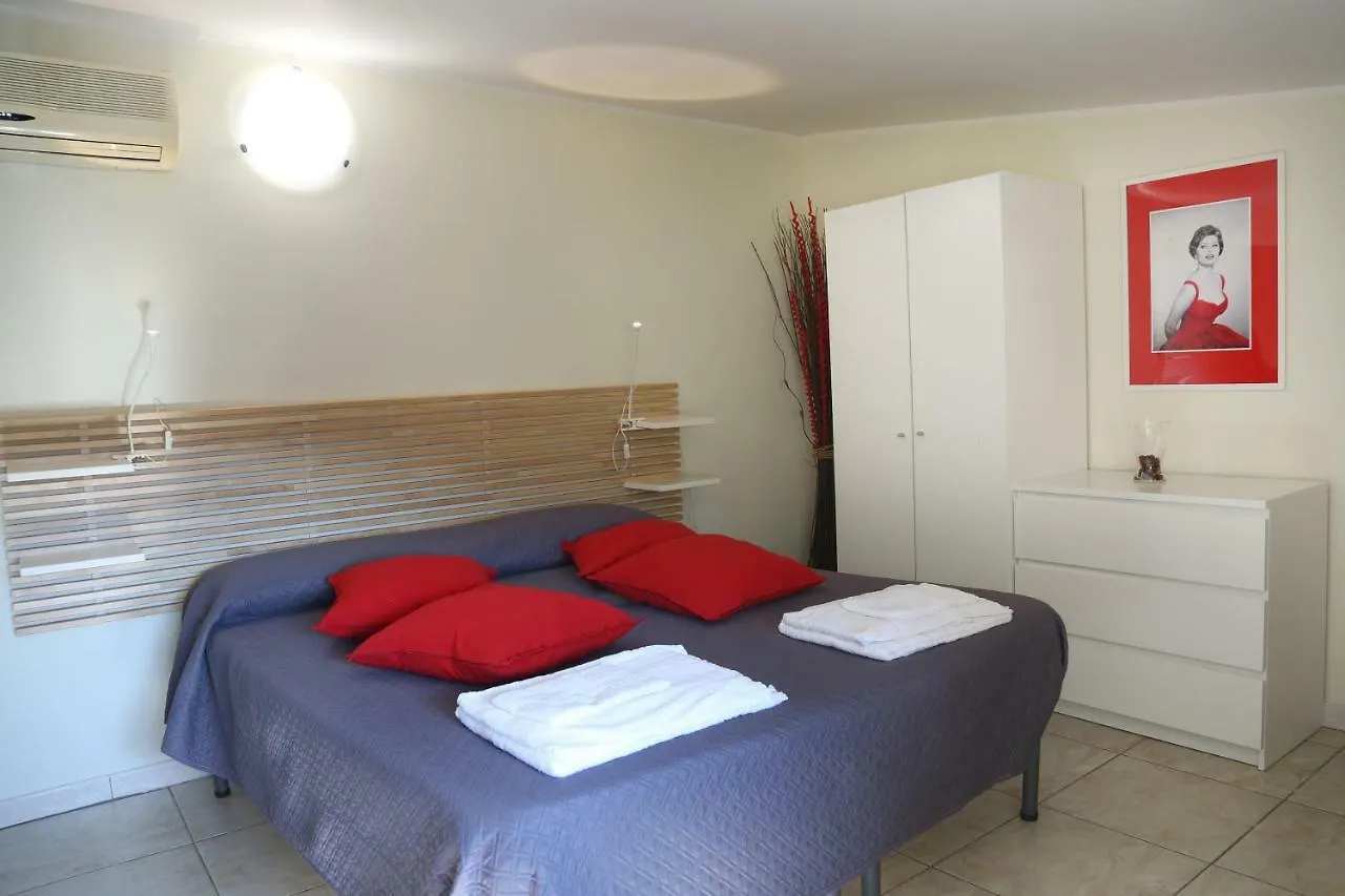 Momento Napoletano Apartment Naples Italy